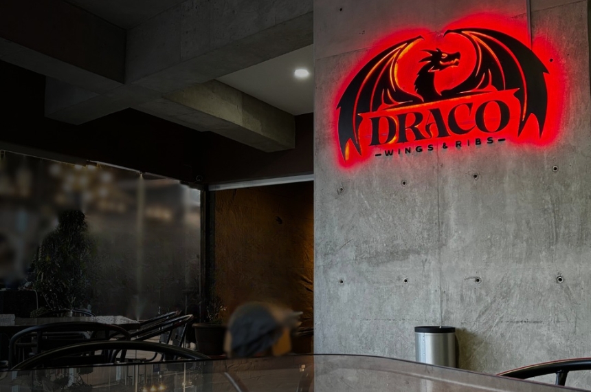 Draco Wings & Ribs en Monterrey | Sabor y Magia Única